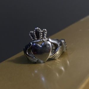 Ring- size 7- Silver- Got it from Zales